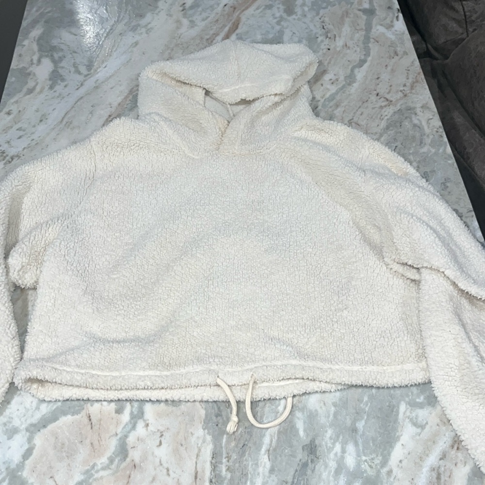 White fuzzy cropped hoodie